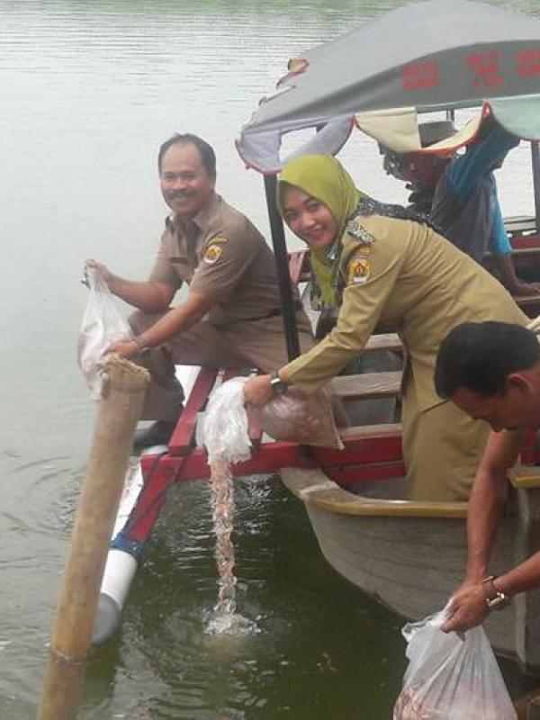Penebaran Benih Ikan